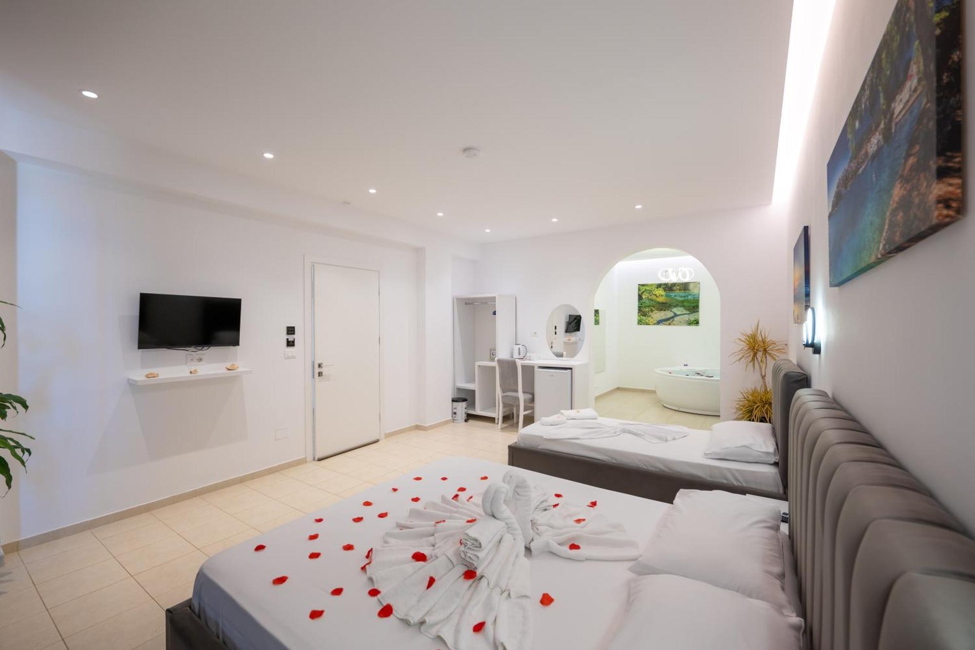Feniks Hotel Ksamil Kültér fotó