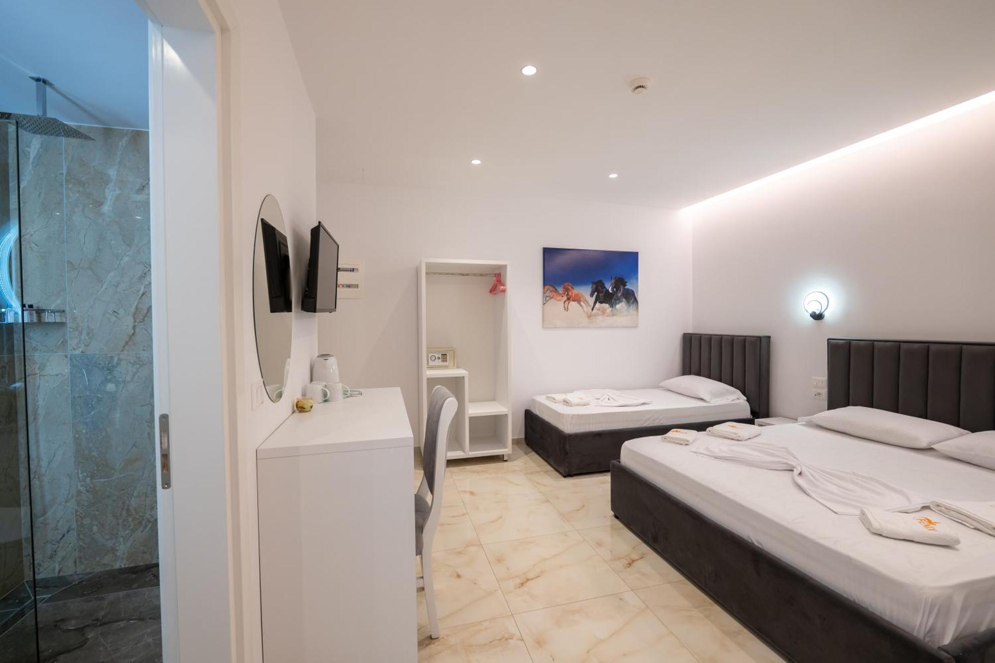 Feniks Hotel Ksamil Kültér fotó